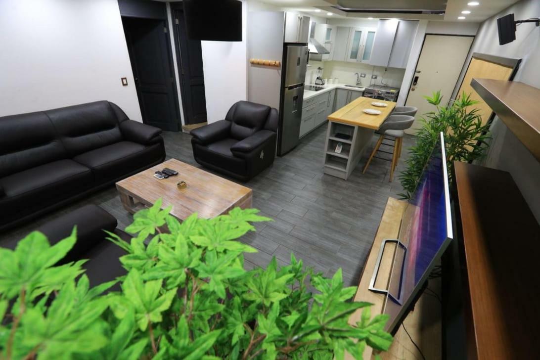 Apartamento Avenida Reforma Ciudad De Guatemala Lejlighed Eksteriør billede