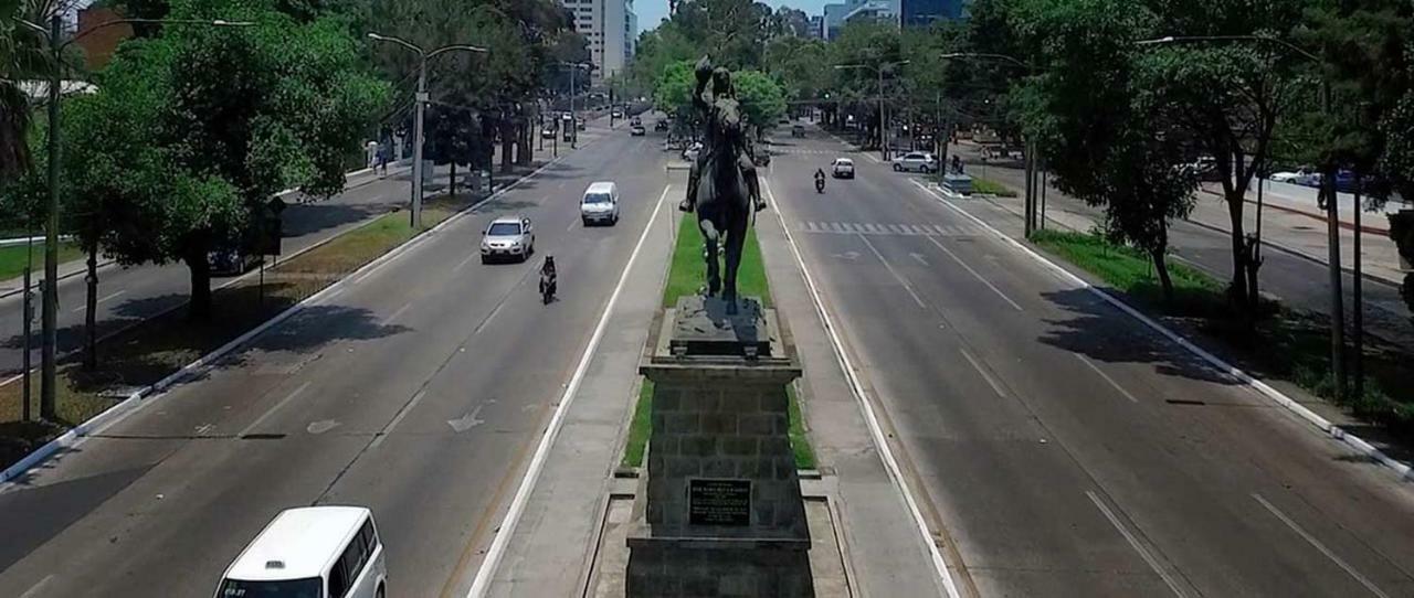 Apartamento Avenida Reforma Ciudad De Guatemala Lejlighed Eksteriør billede